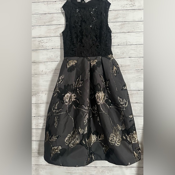 Hutch Dress Size 4 - Picture 4 of 9